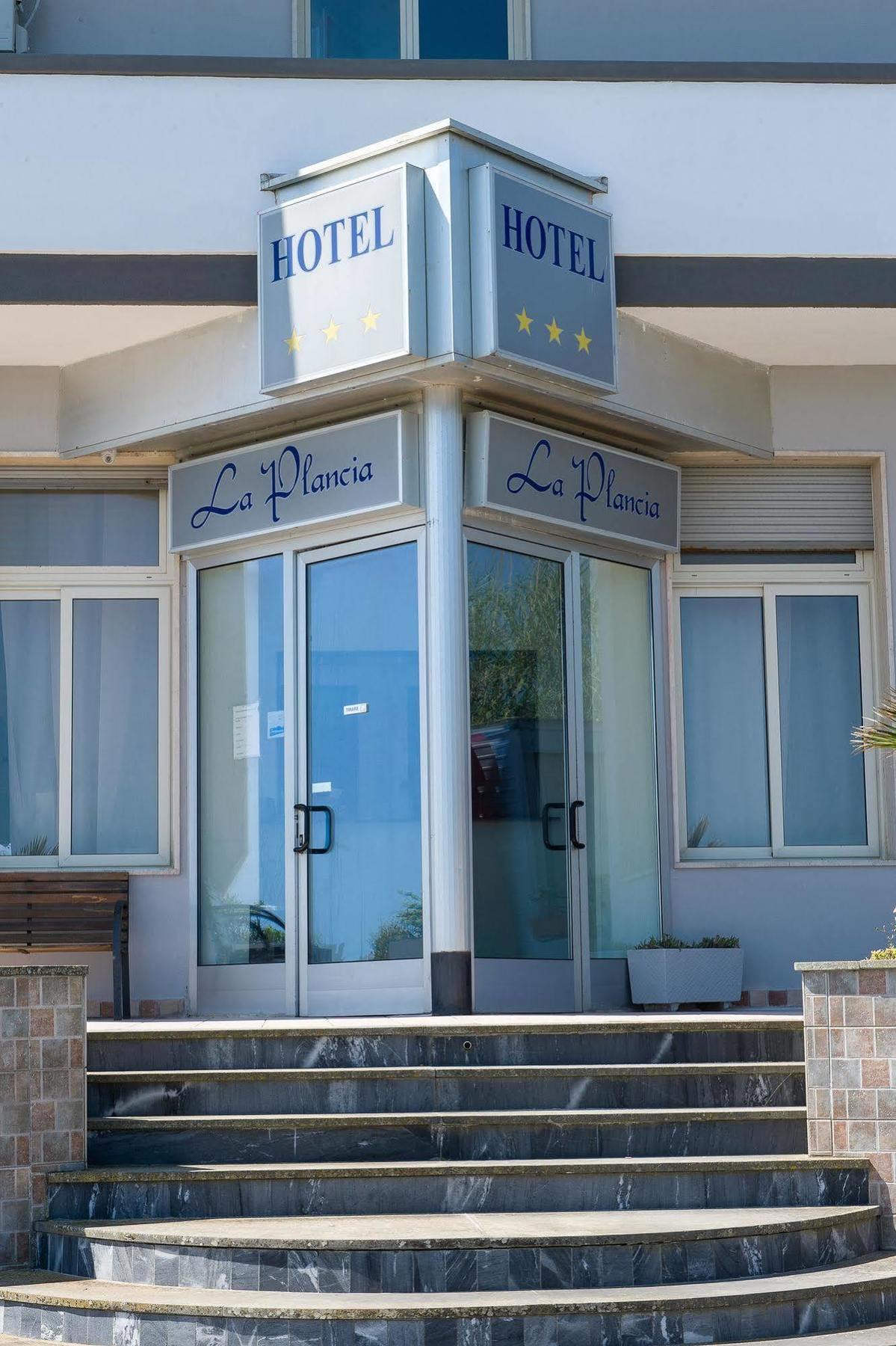 La Plancia Hotel 3*