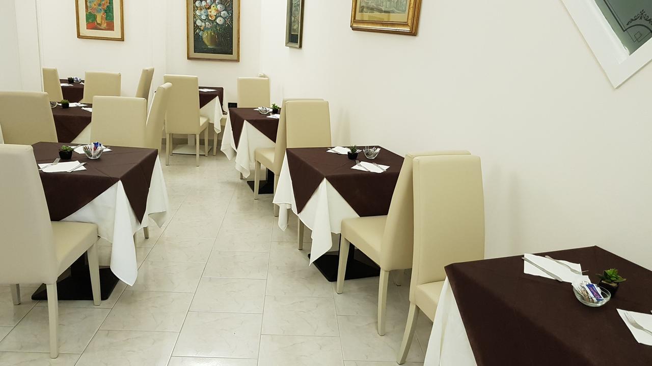 Hotel La Plancia 3*